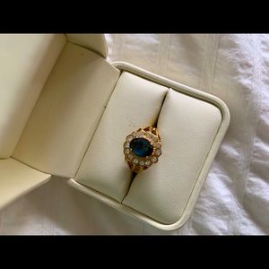 Vintage Sapphire Ring (Costume Jewelry)